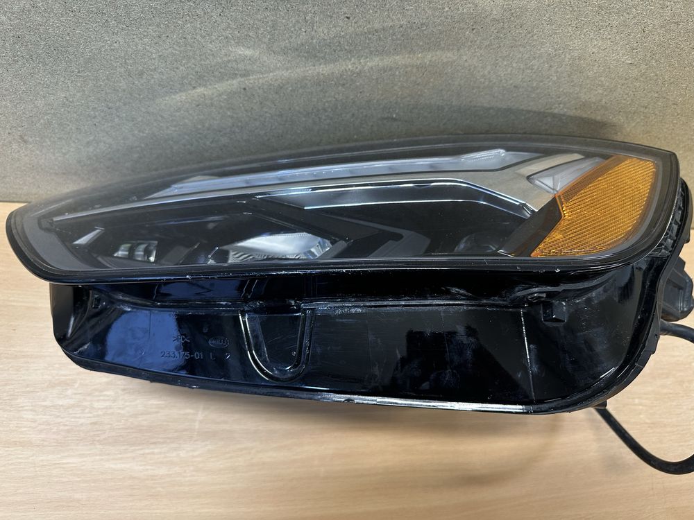 Фара ліва Audi Q5 80A941773F 2021 2022 2023 2024