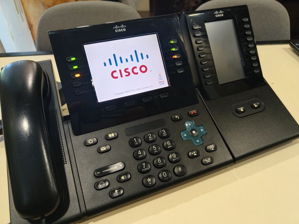 IP видео телефон Cisco CP-8961 с панелью расширения
