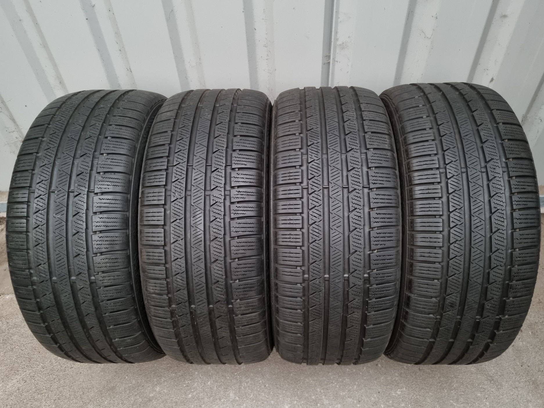 Opony używane ZIMOWE 245/40/18 Continental BdbStan 580zł/4szt.