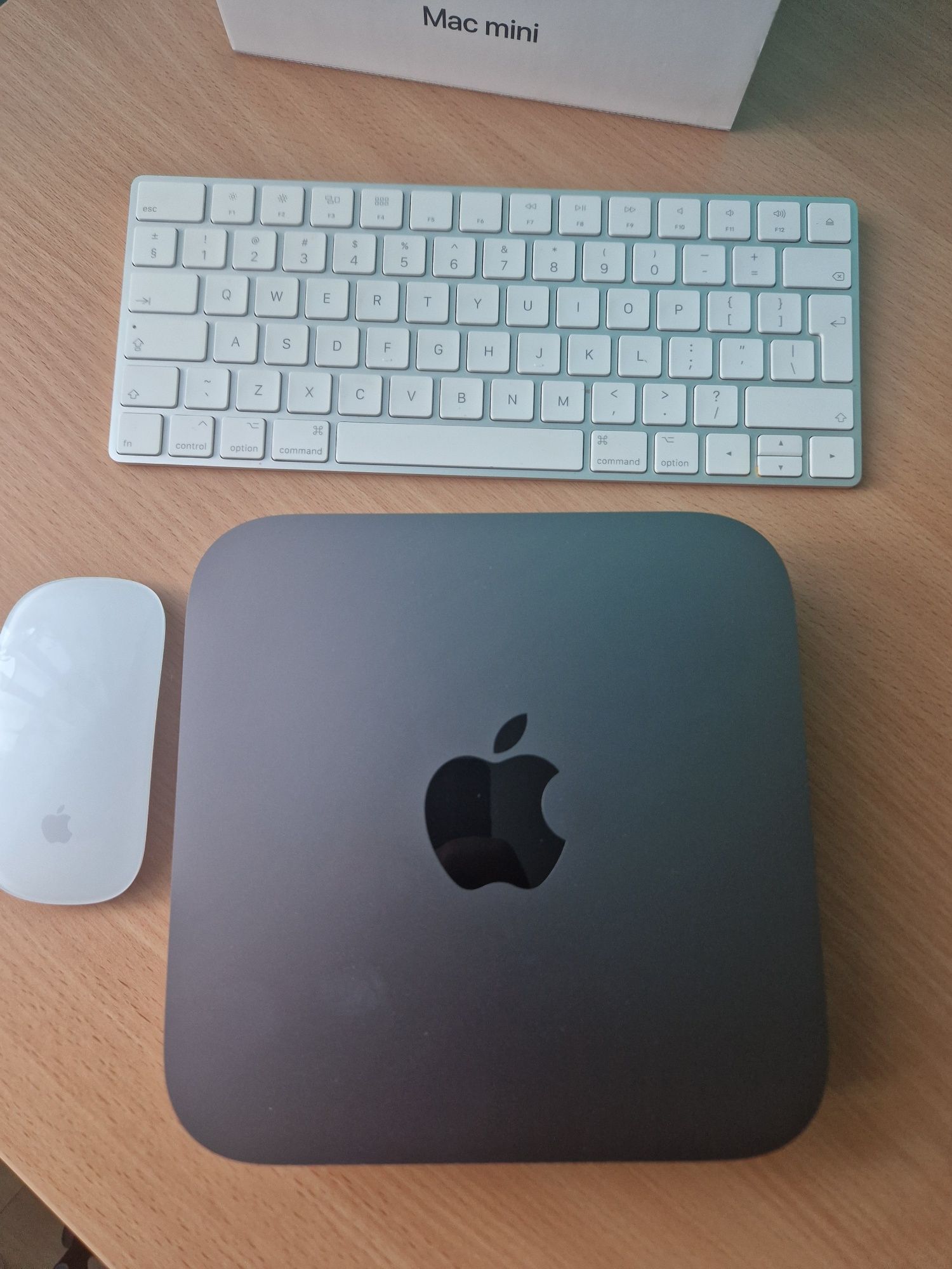 Apple iMac mini Intel i3 8Gb RAM FVAT