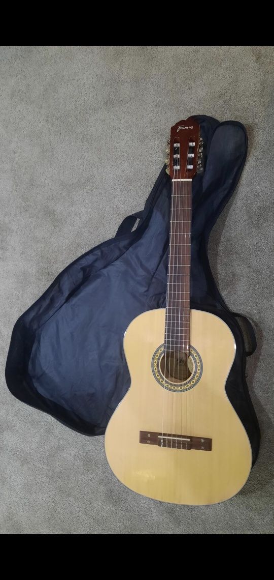 Guitarra Clássica Framus