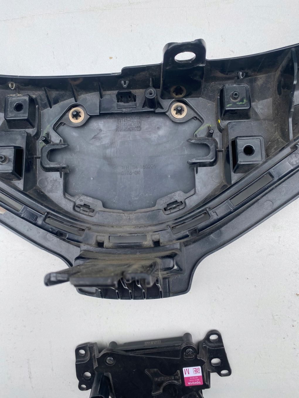 ATRAPA Toyota CHR przed lift hybryda  radar