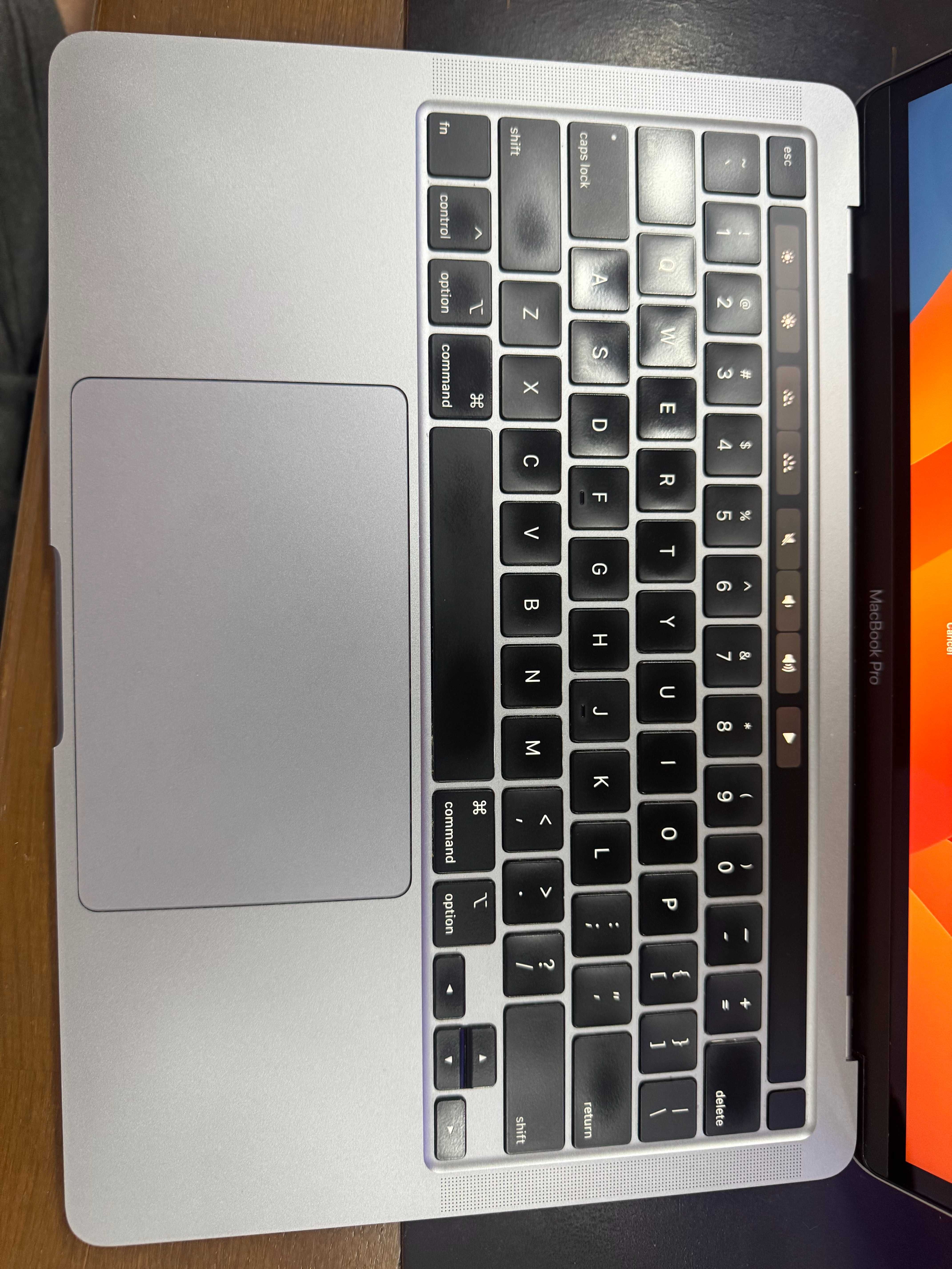 Продам Macbook Pro 13" 32GB/2TB/i7 A2251 2020