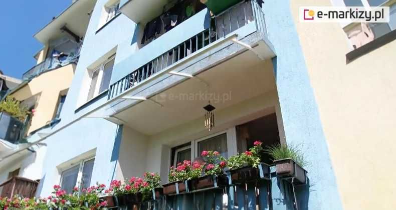 Daszek na balkon zadaszenie balkonu loggia poliwęglan