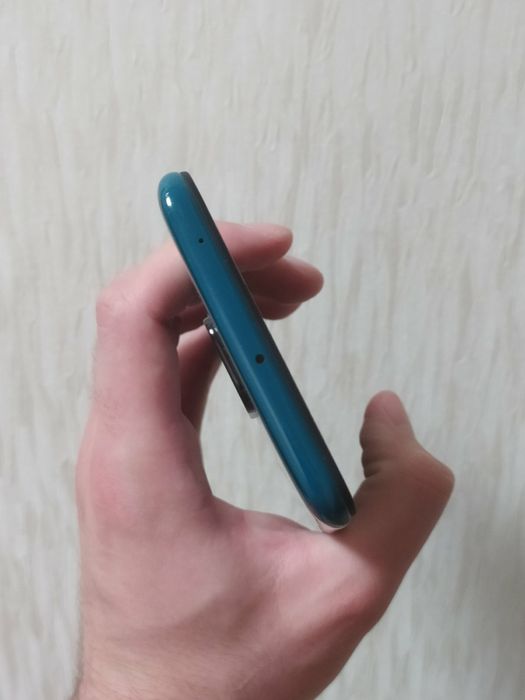 Крутий смартфон Xiaomi Redmi Note 9 3/64GB в гарному стані