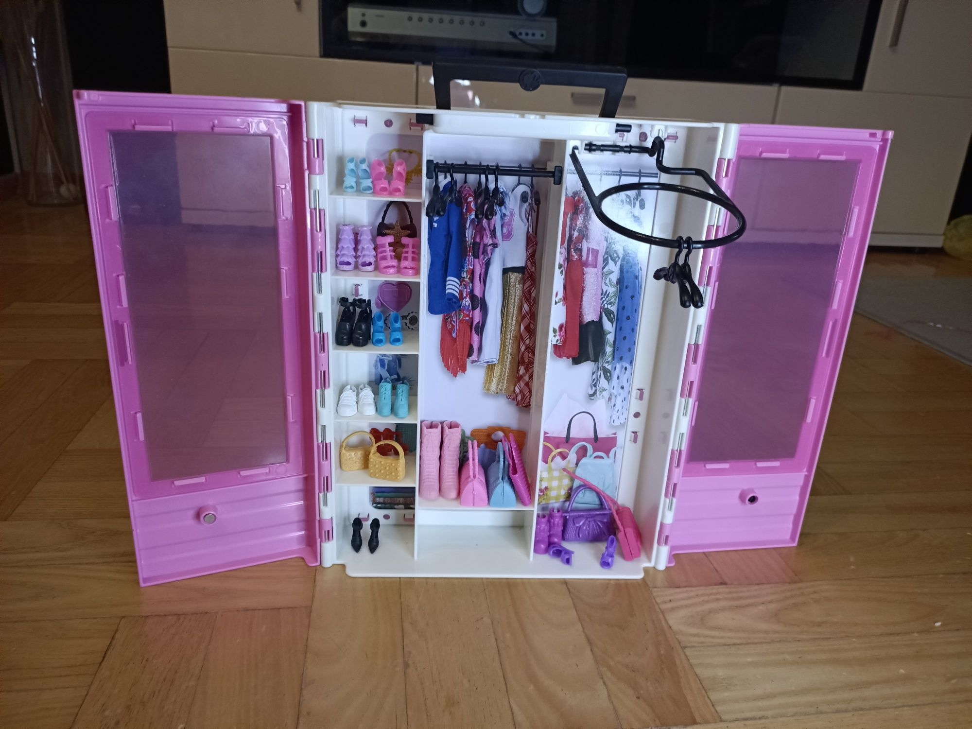 Szafa barbie lalki ken