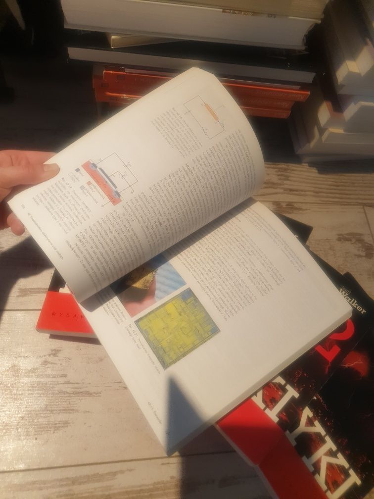 Robert Resnick David Halliday Podstawy fizyki PWN kultowy podręcznik