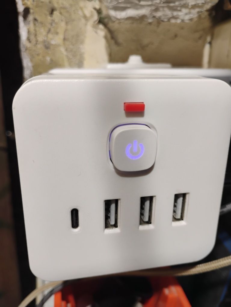 Rozdzielacz filtrujący sieciowy TT-PS08, 7w1, 3x230V, 3xUSB-A, USB-C,