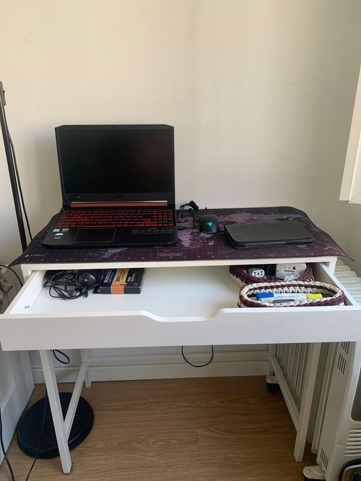 Recheio de casa. M-Ondas/Frigorifico/Sofa/Mesa de PC