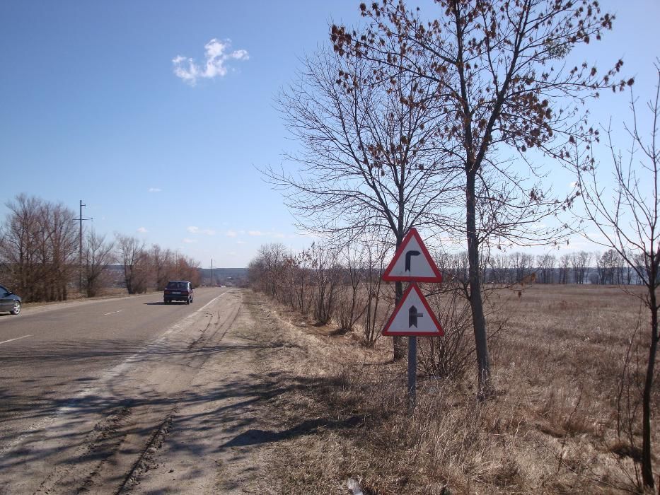 Продам землю 1-2 га  траса м. Фастів Київська обл. під комерційне