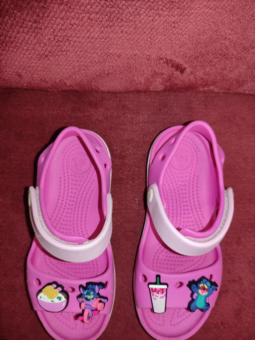 Sandałki crocs c11 stich