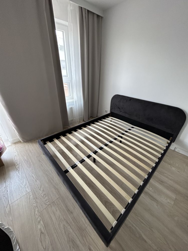 Łóżko welurowe 160x200 cm, bardzo dobry stan