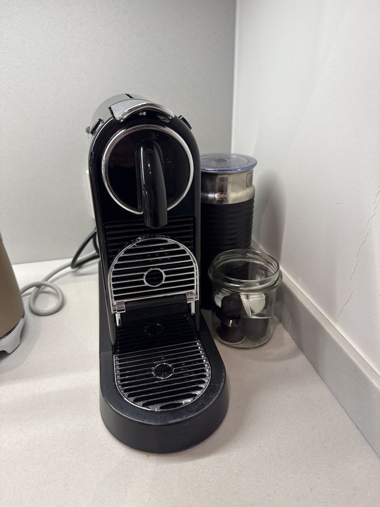 Ekpres do kawy nespresso