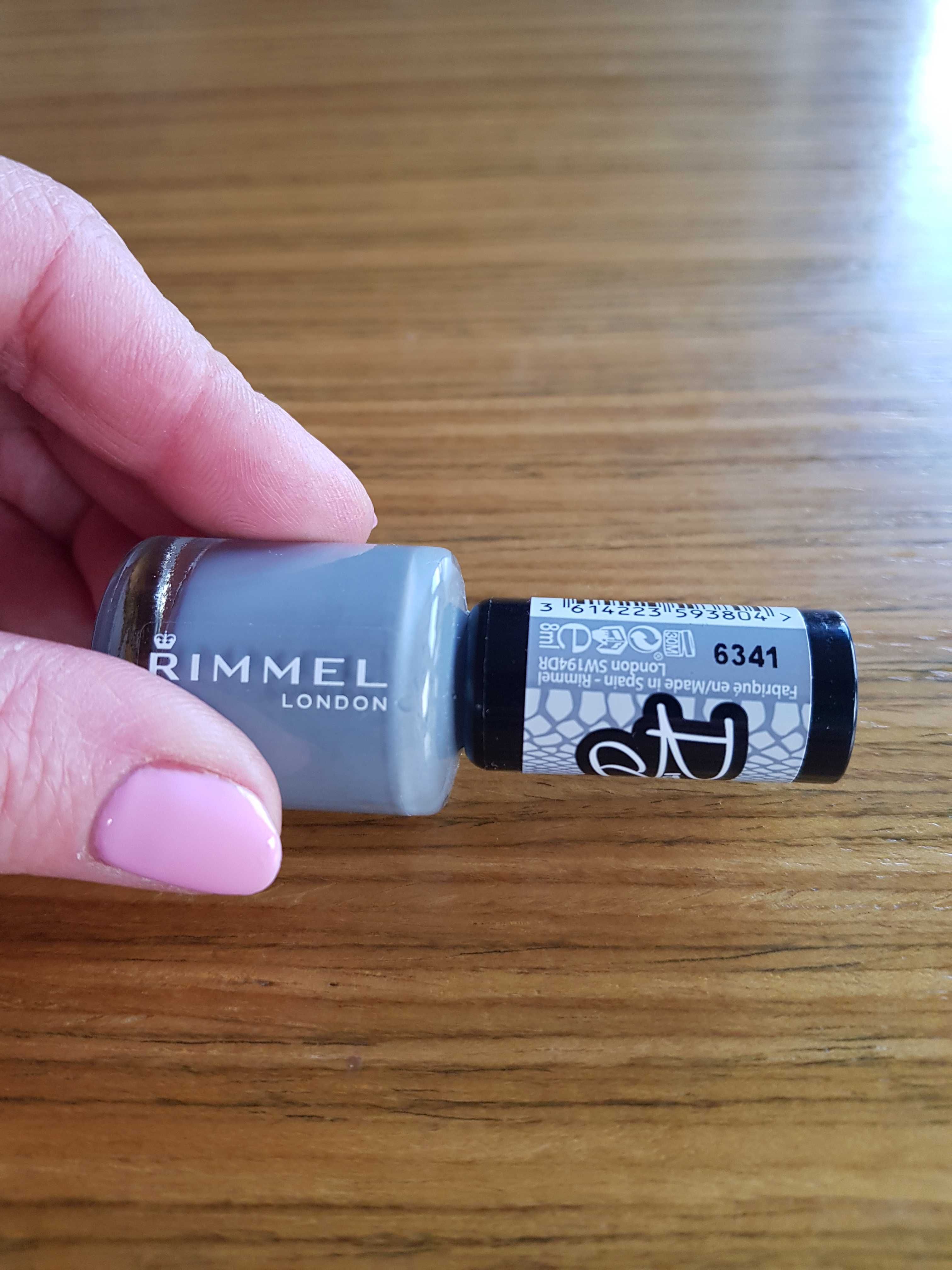 Lakiery do paznokci Rimmel