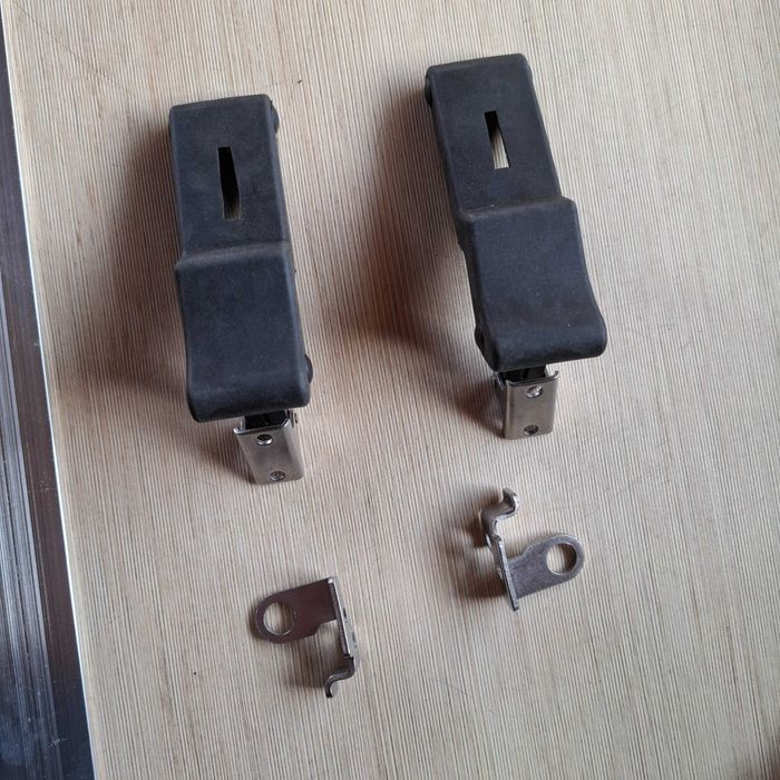 Polaris sportsman  klamra kufra