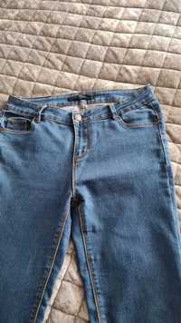 Spodnie damskie skinny jeansy