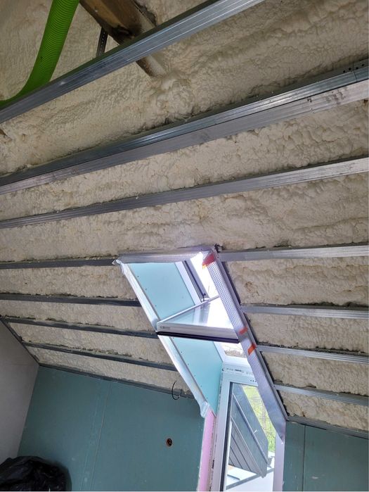 Piana pur,izolacje natryskowe,docieplenia poddaszy