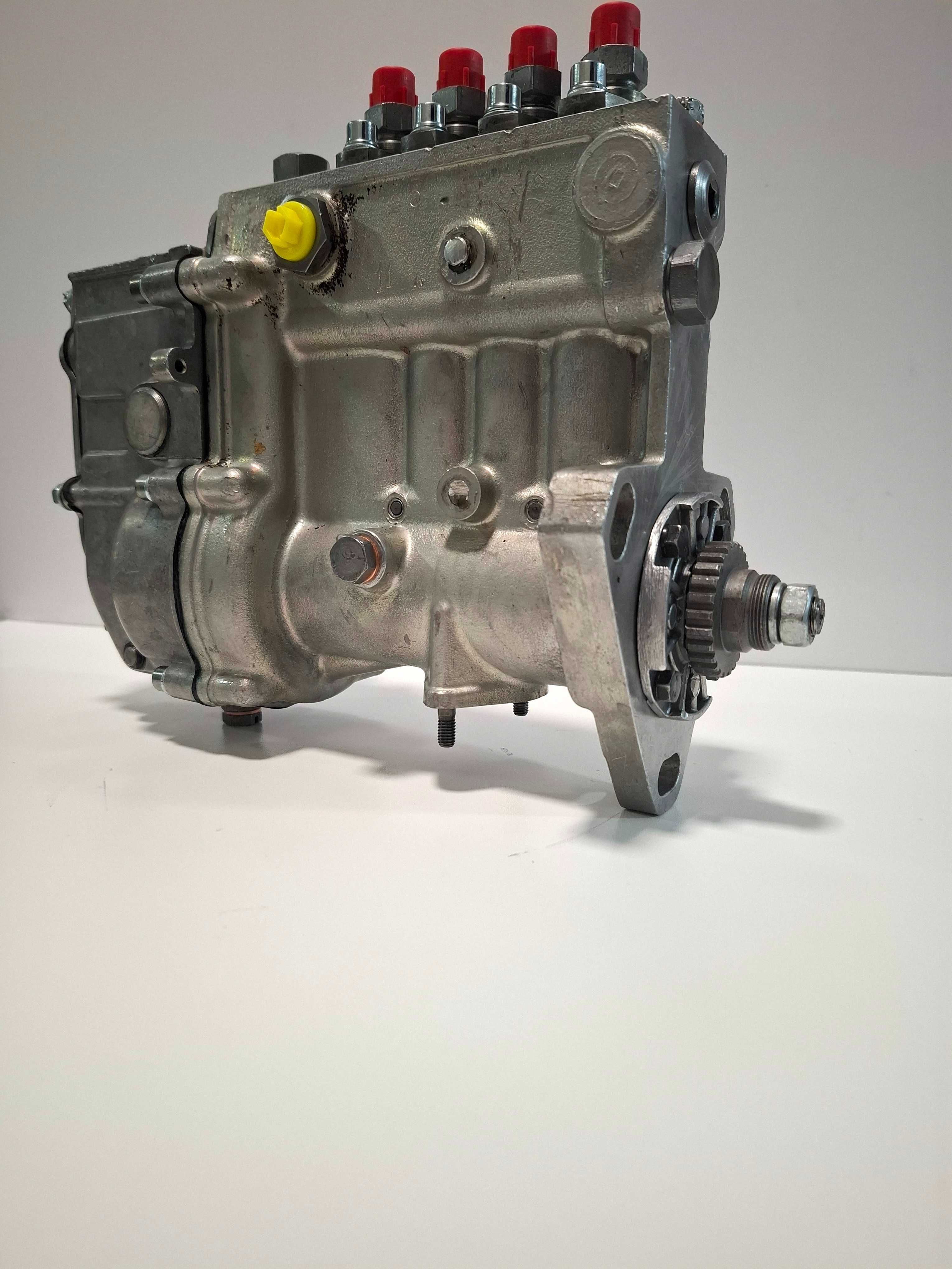 Pompa Wtryskowa URSUS C-385 NOWY TYP 4-cyl./STARY TYP