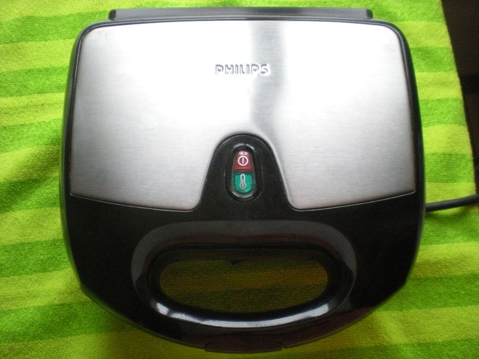 Бутербродница Philips HD-2383