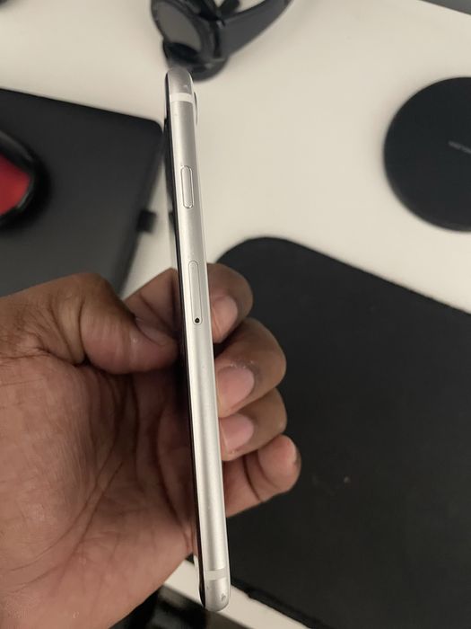 IPhone SE ótimo estado