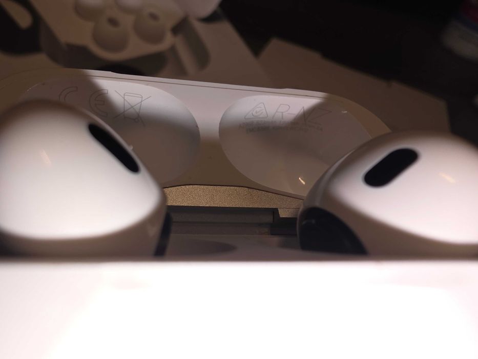 Apple Airpods Pro 2. eneracji (USB-C) MagSafe gwarancja do 08.12.2025