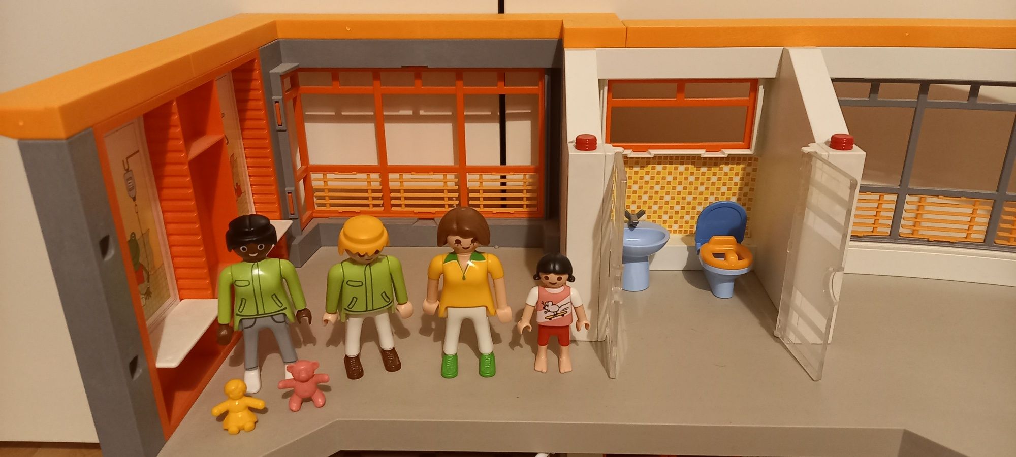 Playmobil 6657, szpital dziecięcy w idealnym stanie