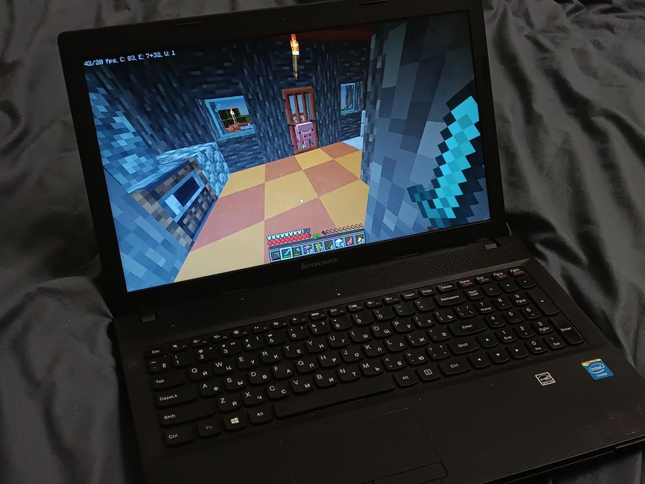 Бюджетный ноутбук для школьника Lenovo