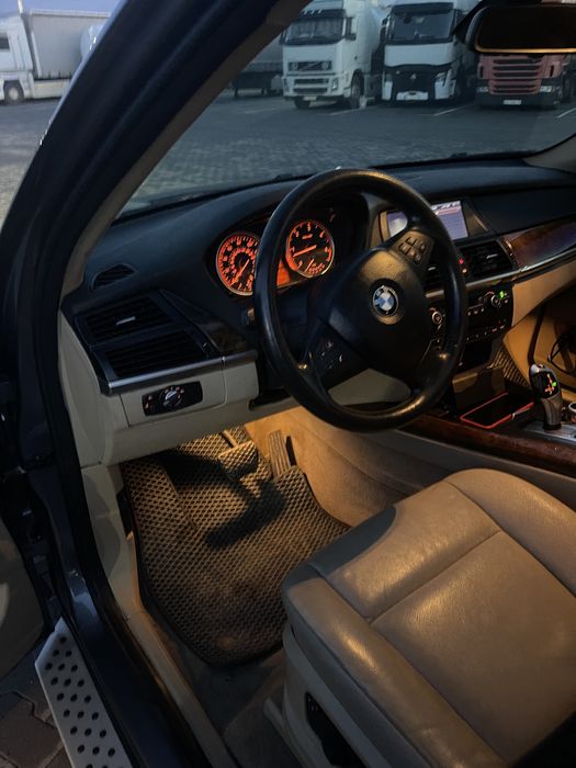 Продам бмв х5є70