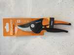 FISKARS sekator ogrodowy nożycowy do gałęzi M SoftGrip