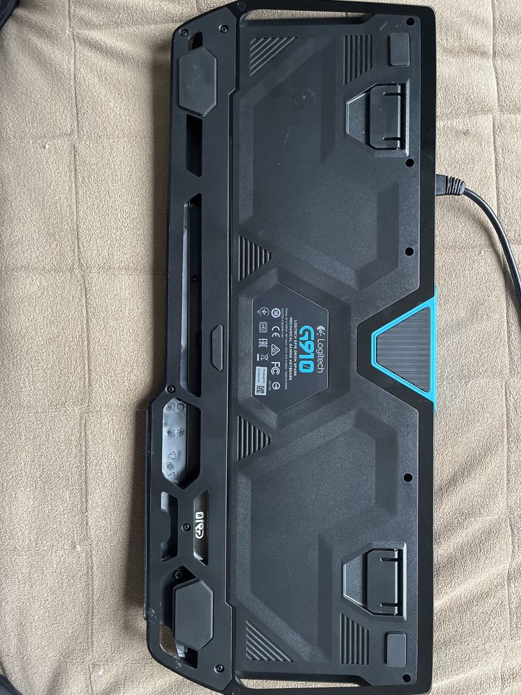 Klawiatura gamingowa Logitech G910