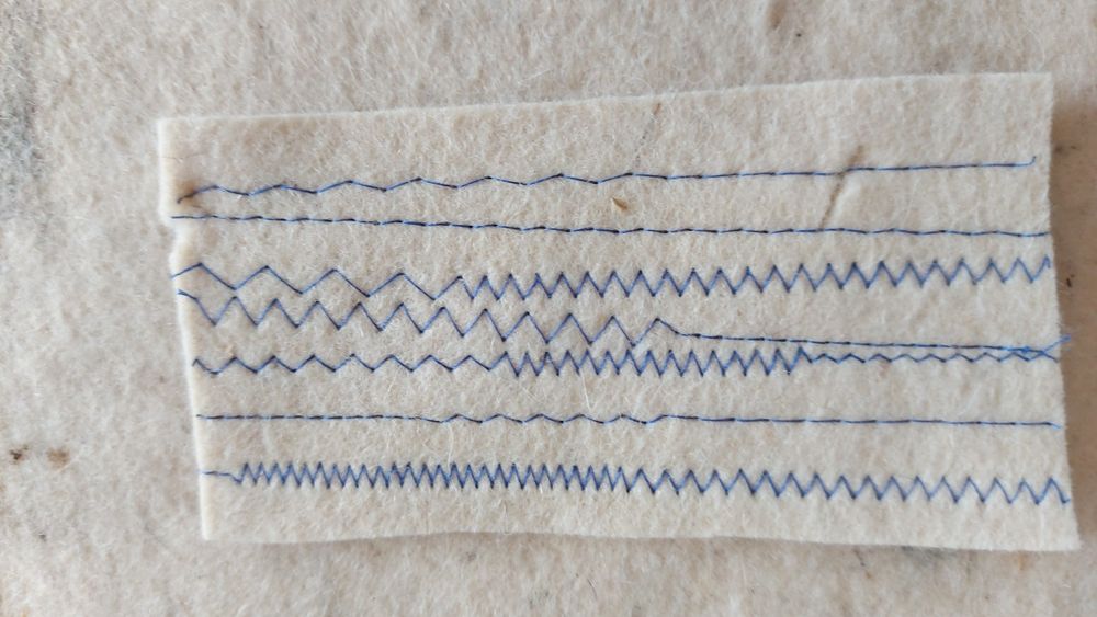 Maszyna do szycia Łucznik 466