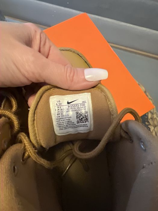 Buty zimowo-jesienne Nike r.36,5