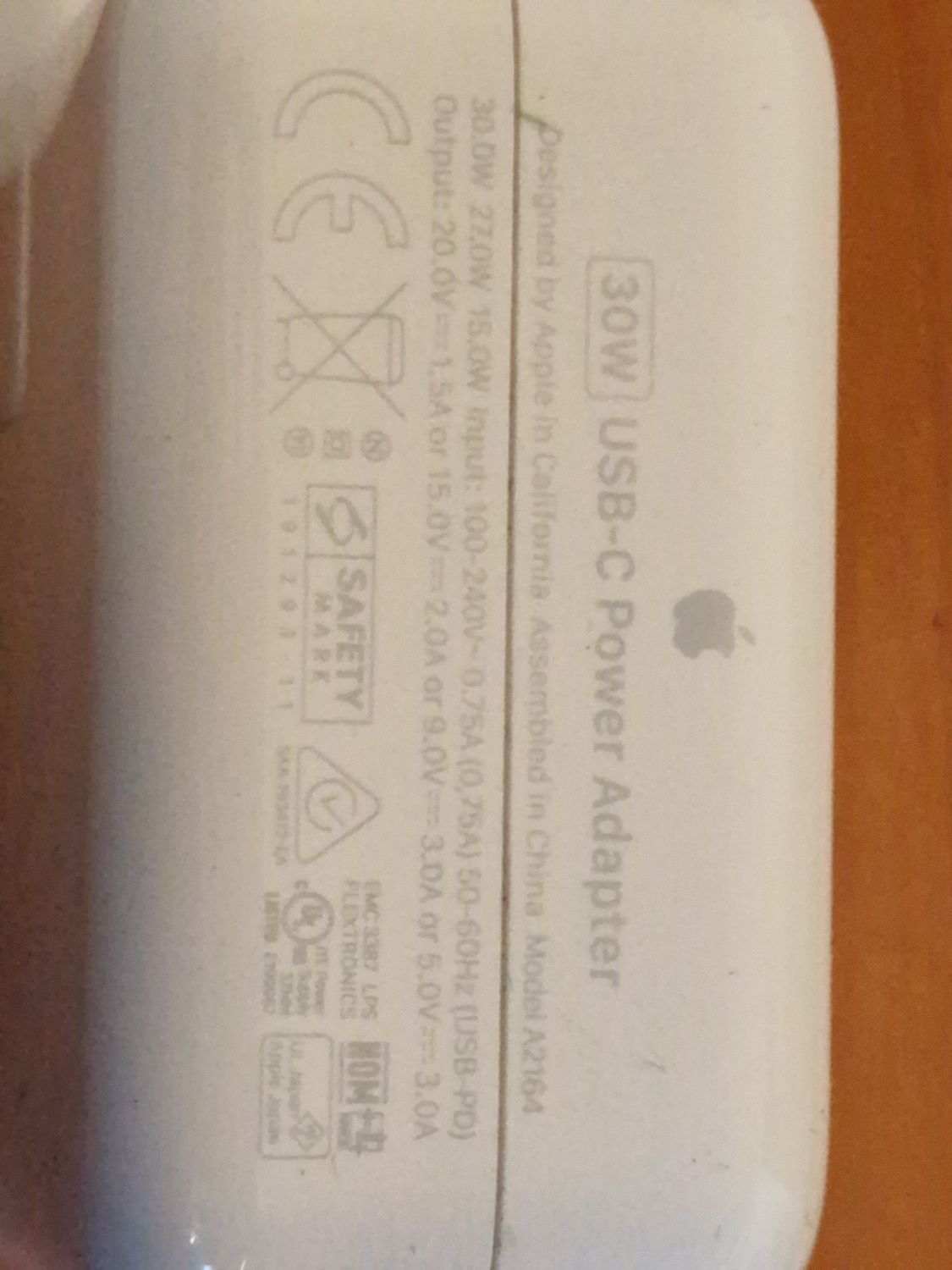 Оригінальний зарядний Apple 67w