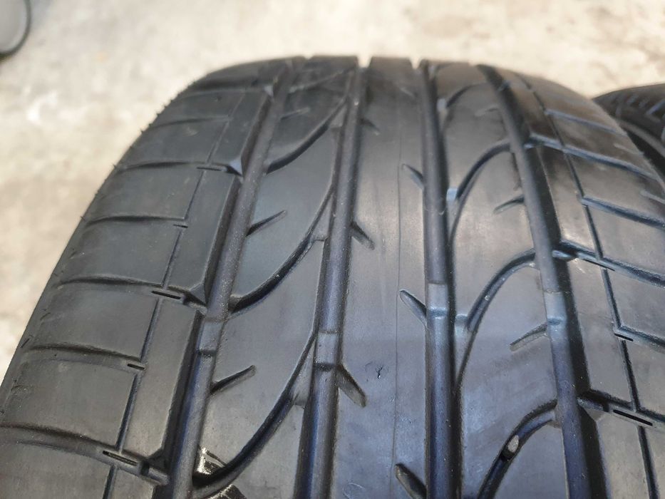 225 / 45 R 19  Bridgestone