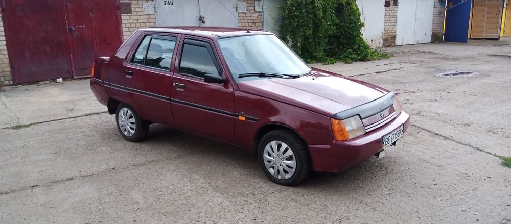 ЗАЗ славута  Люкс