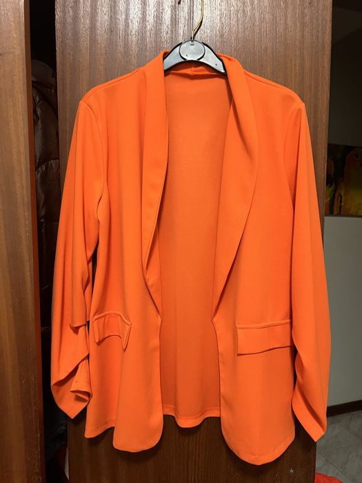 Blusas dm bom estado