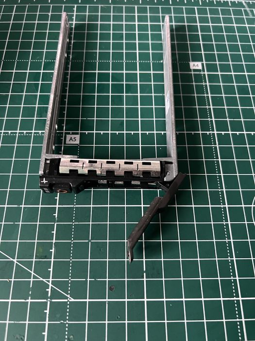 Корзини до сервера dell 2.5’’
