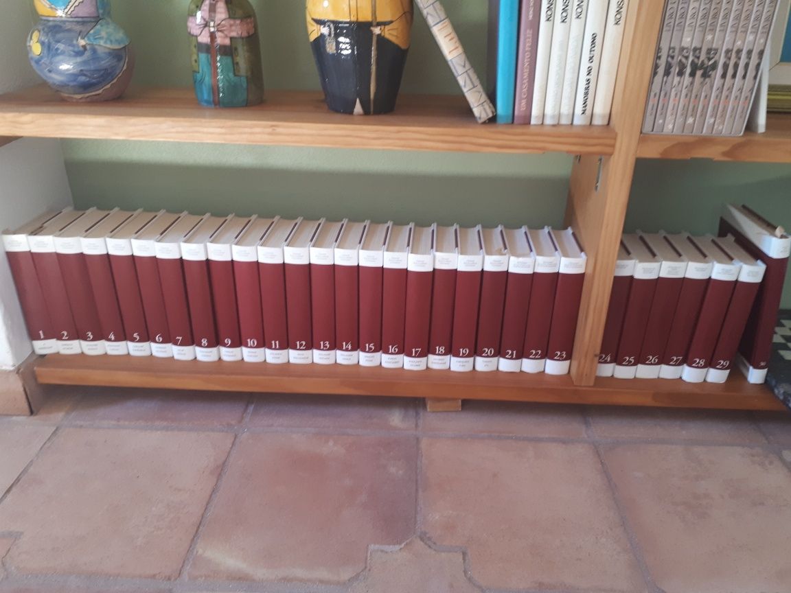 Enciclopédia Universal 30 volumes