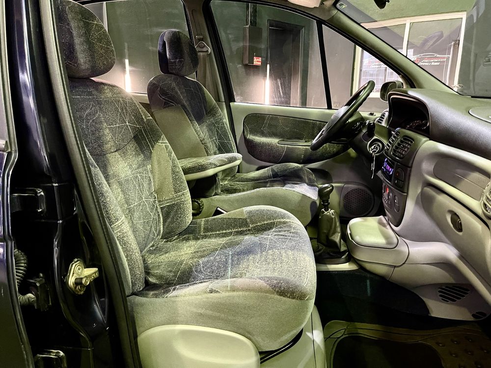 Renault Scenic 1.4 16v