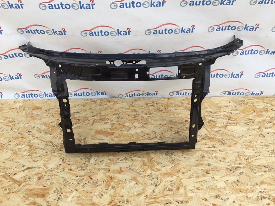 Телевізор / Панель / рамка радіаторів Skoda Fabia 00-07 / 07-10 /10-15