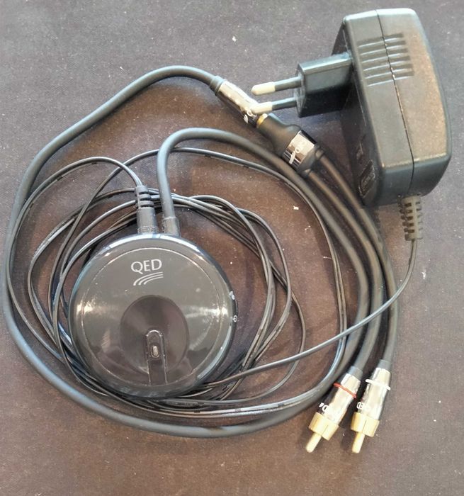 QED uPlay Puck (Bluetooth receiver)