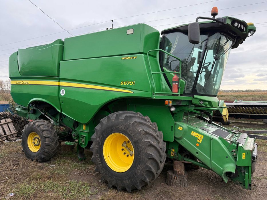 John Deere S670i HillMaster