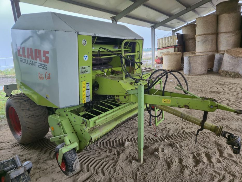 Claas rollant 255 roto cut