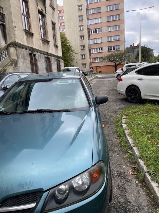 Samochód Nissan Almera