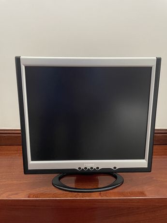 Monitor LCD 19”” Haier