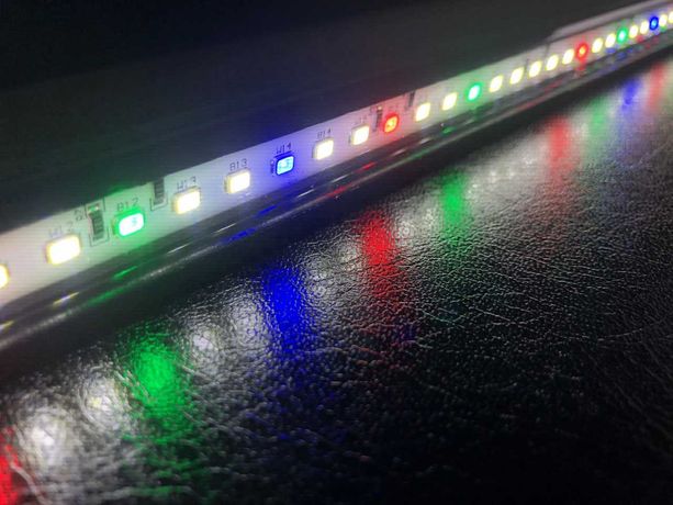GB oświetlenie LED 4 KOLORY RGB pod pokrywę 112cm + pilot ,TIMER 19,2W