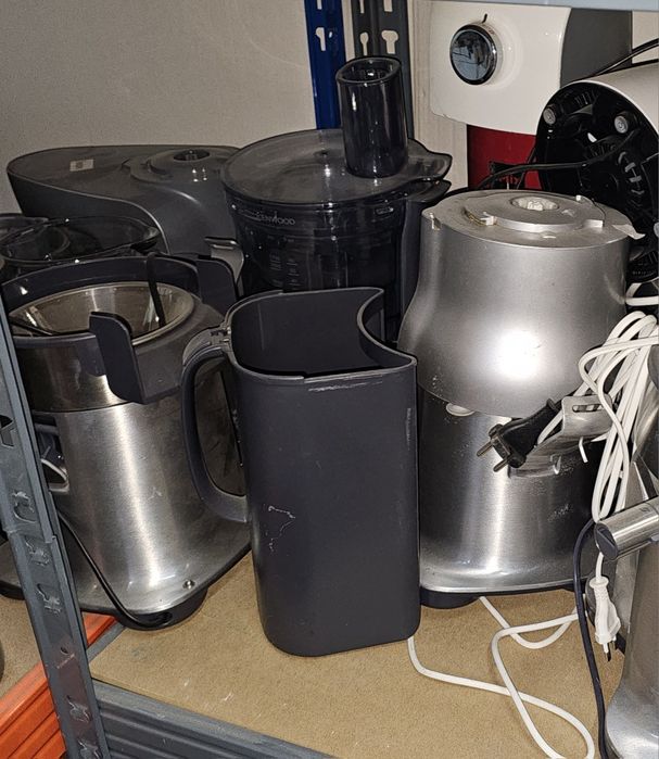 Kenwood запчастини все працює Лише Опт .Мотори від техніки .