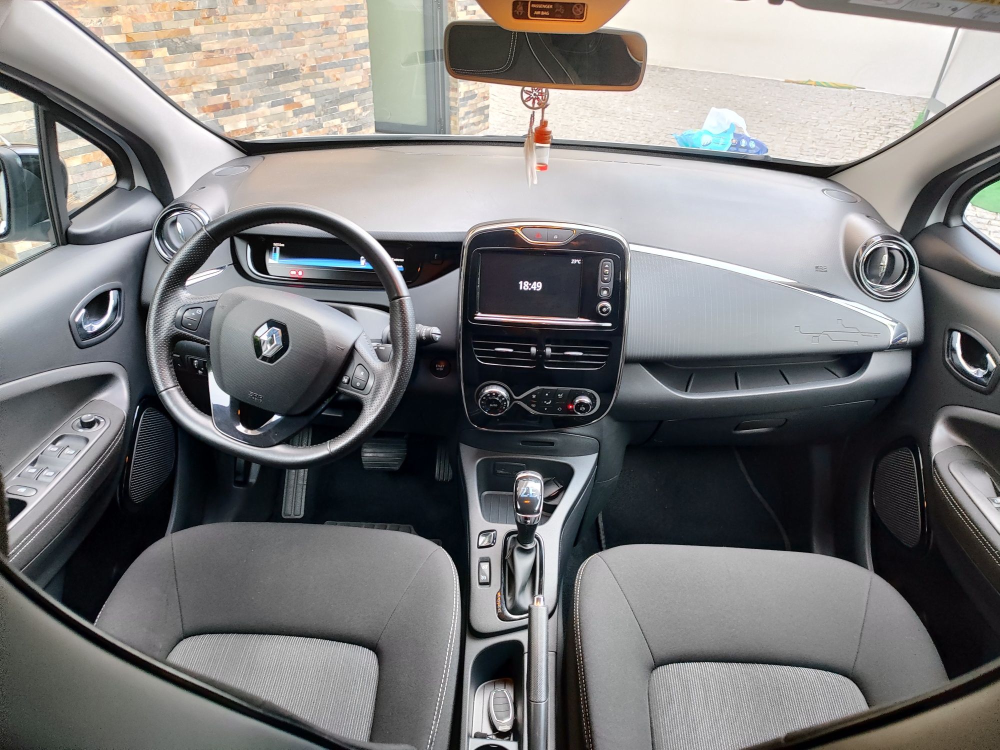Renault Zoe itens 41 kWh com 63 mil kms