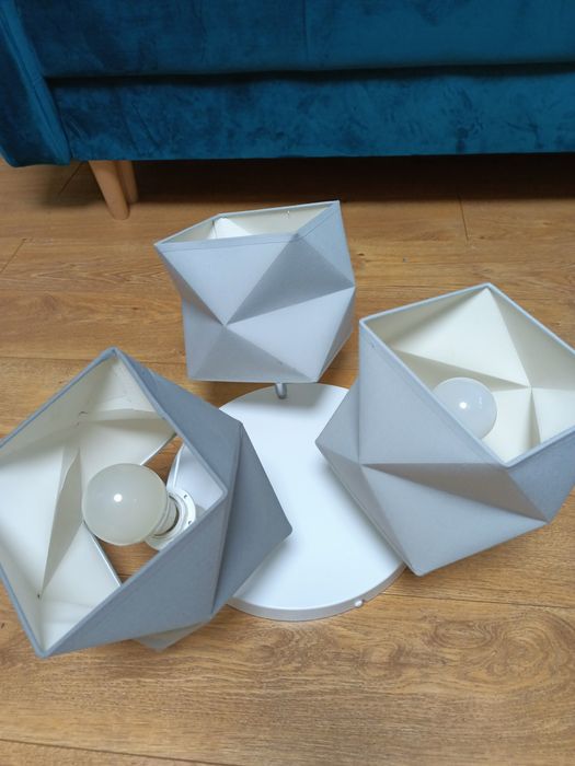 Lampa sufitowa trzy żarówki szara