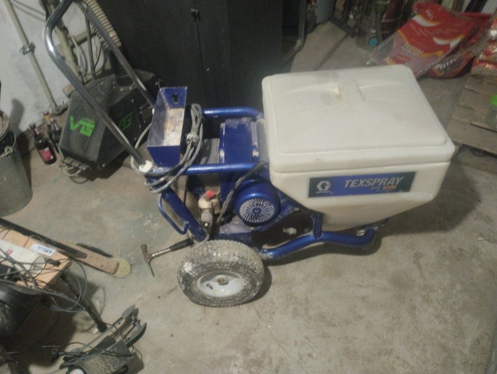 Sprzedam lub zamienię Agregat Graco APX 6200 plus gratisy